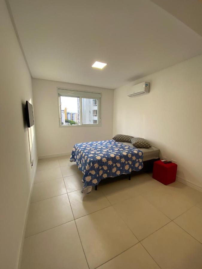 Apartamento Em Torres-906 - Uma Quadra Do Mar Exteriör bild